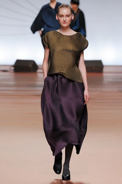 Look 33